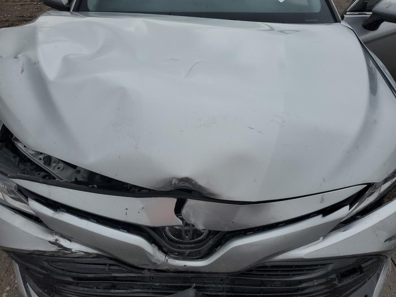 2018 Toyota Camry - Image 11