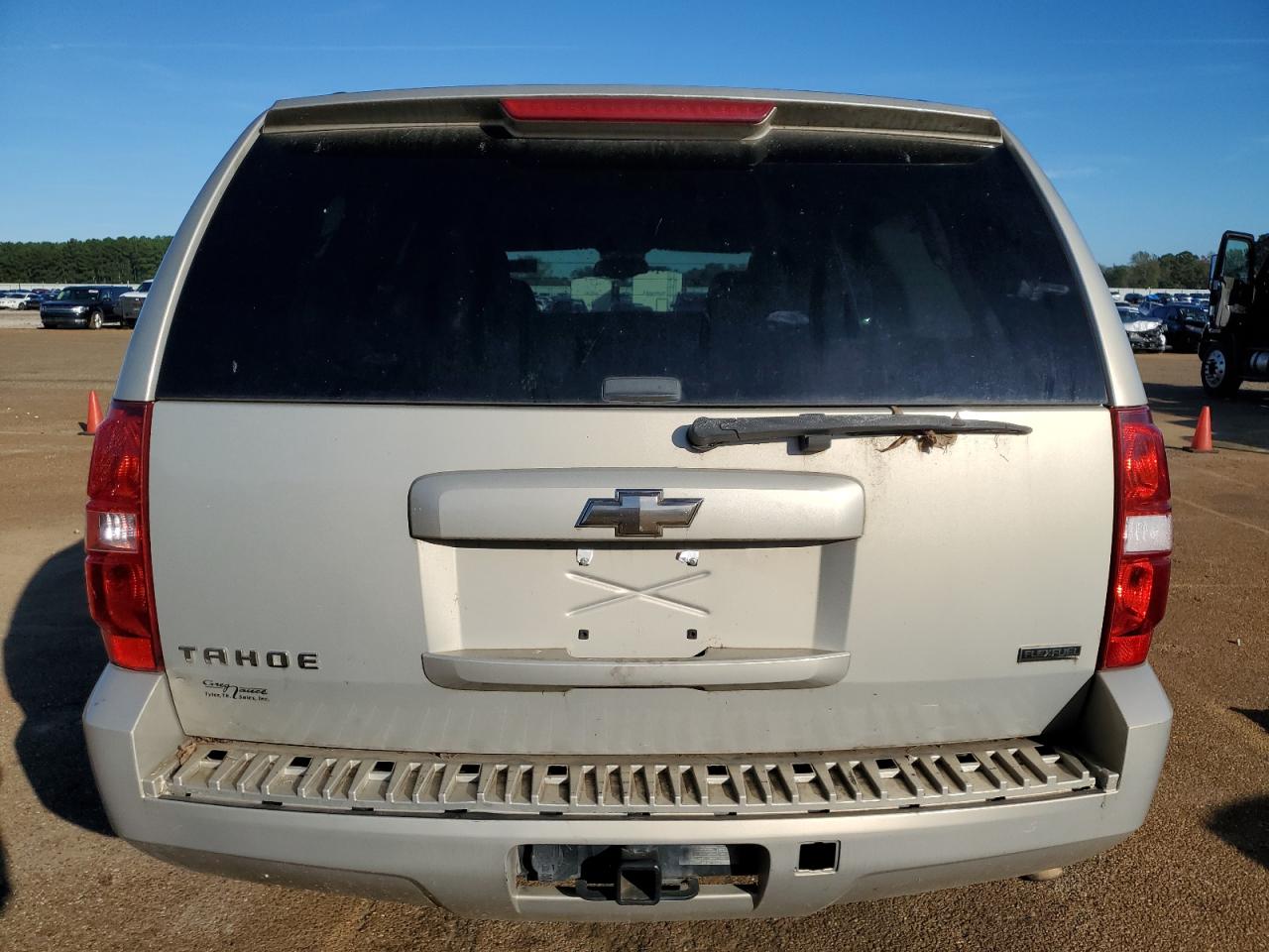 2011 Chevrolet Tahoe C1500 Ls VIN: 1GNSCAE09BR105382 Lot: 80546084