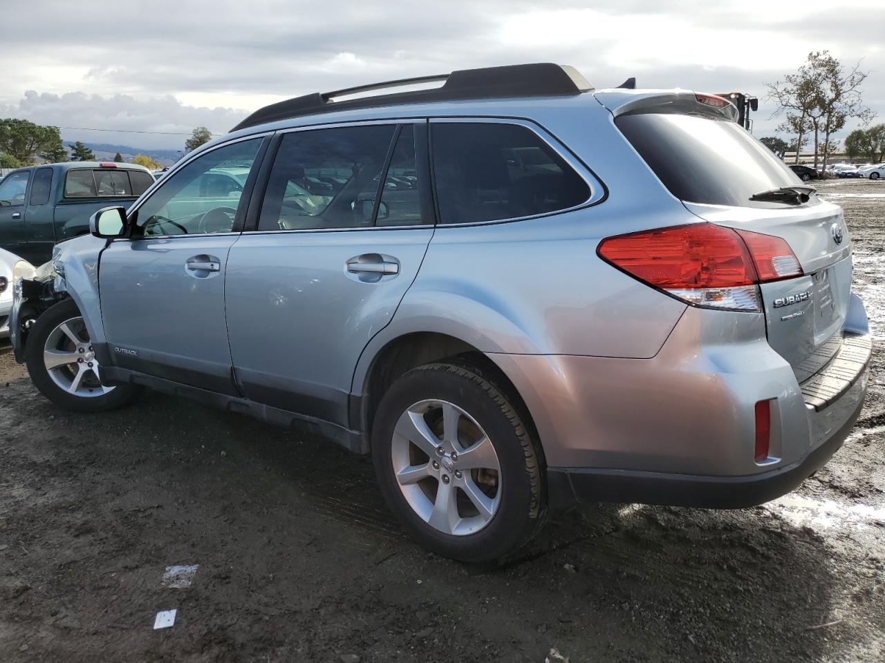 2013 Subaru Outback - Image 2