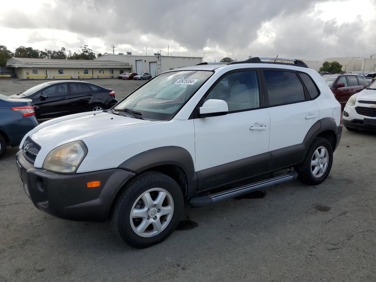 2005 Hyundai Tucson - Image 1