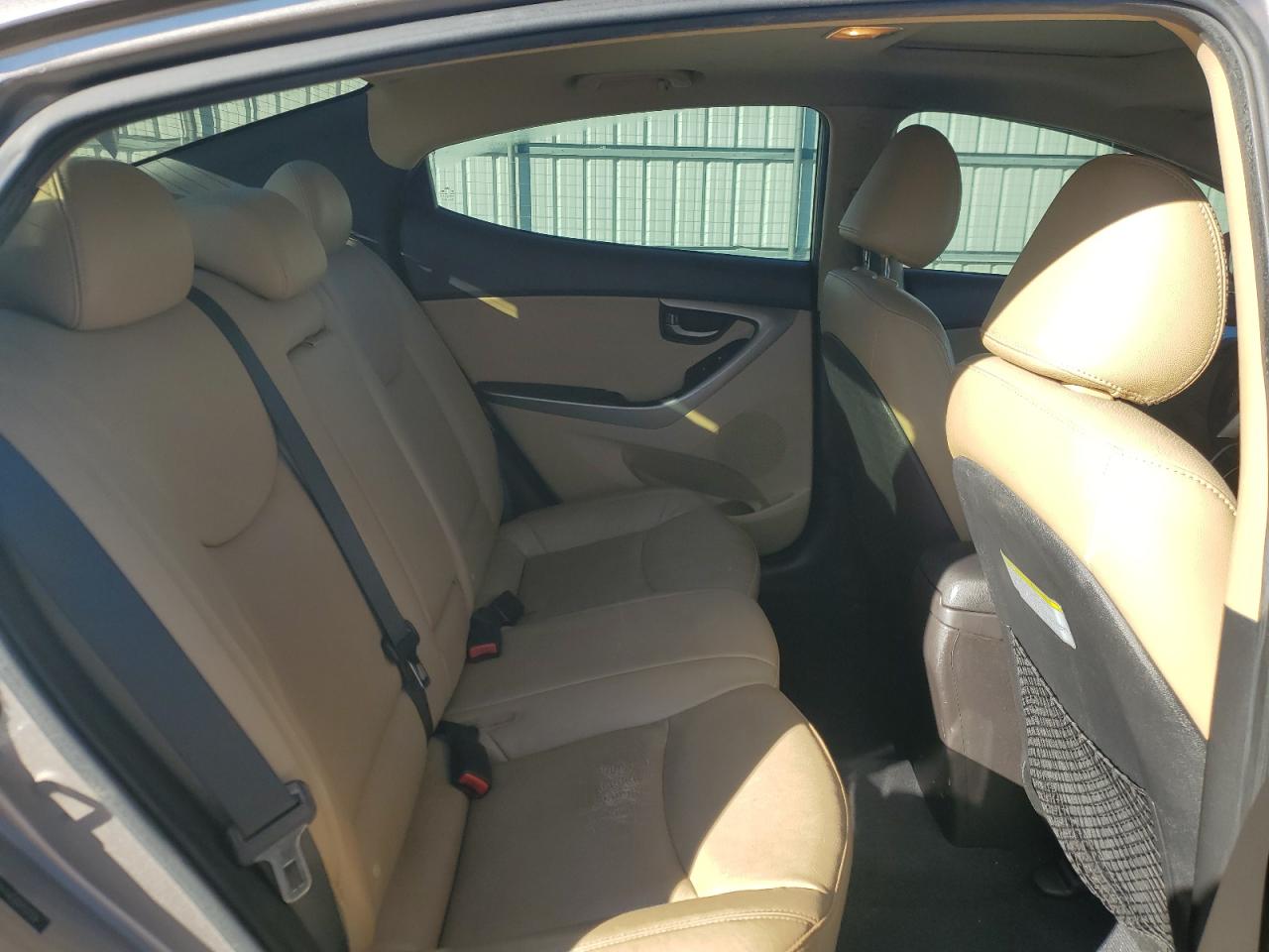 2013 Hyundai Elantra - Image 10