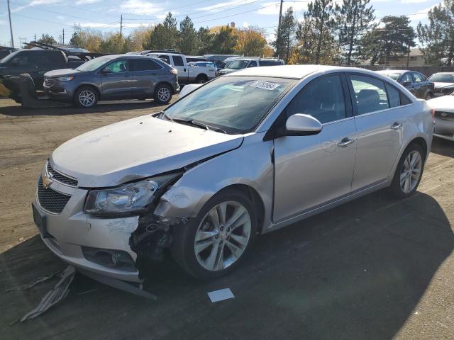 Sedans CHEVROLET CRUZE 2013 Srebrny