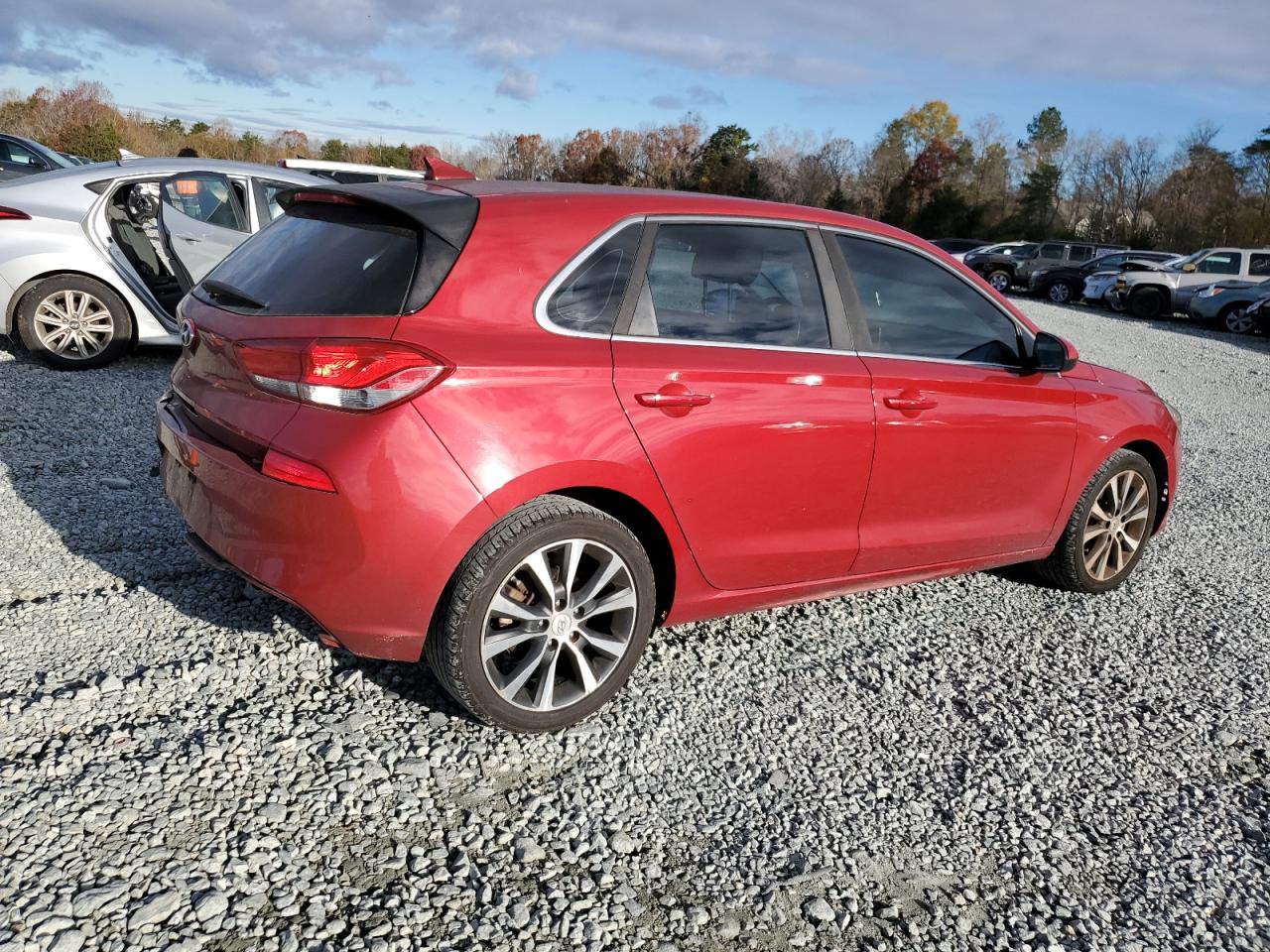 VIN KMHH35LE9JU060721 2018 HYUNDAI ELANTRA no.3