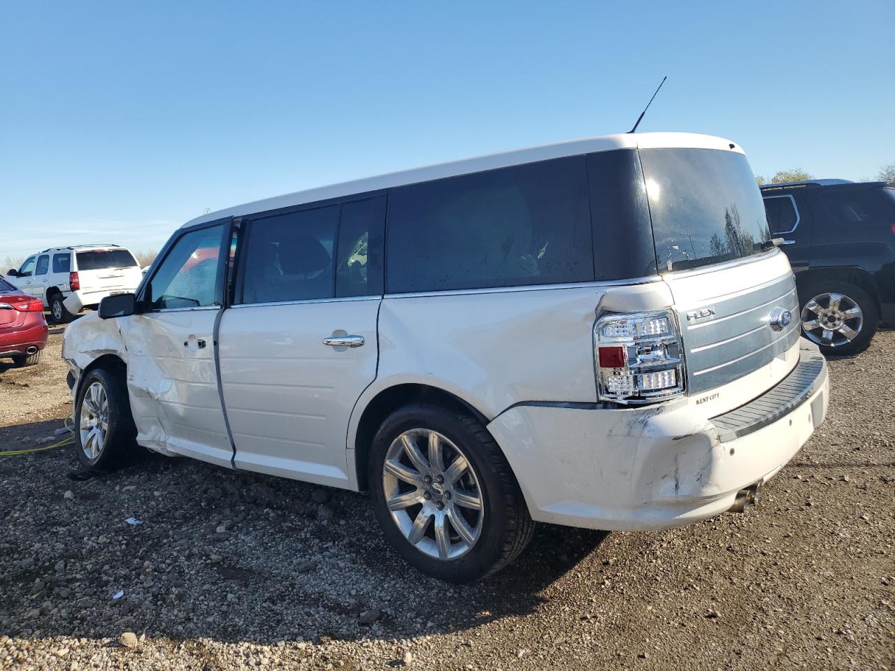 2011 Ford Flex - Image 2