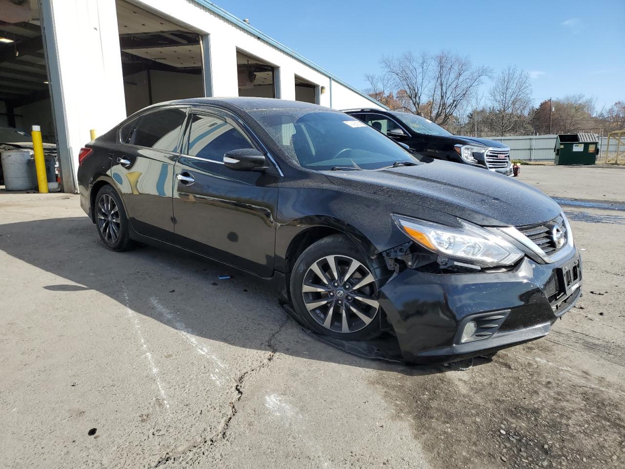 2016 Nissan Altima - Image 4