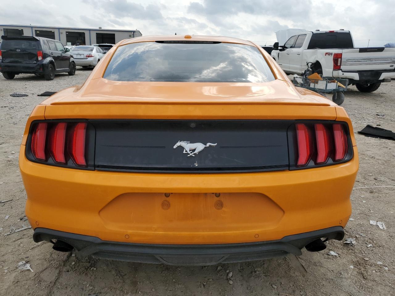 2019 Ford Mustang VIN: 1FA6P8TH5K5105957 Lot: 79211324