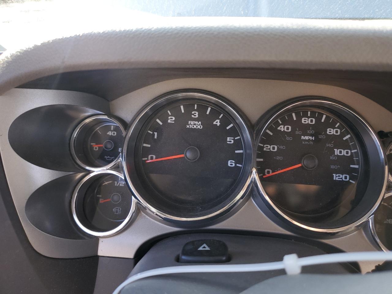 2013 Chevrolet Silverado - Image 9