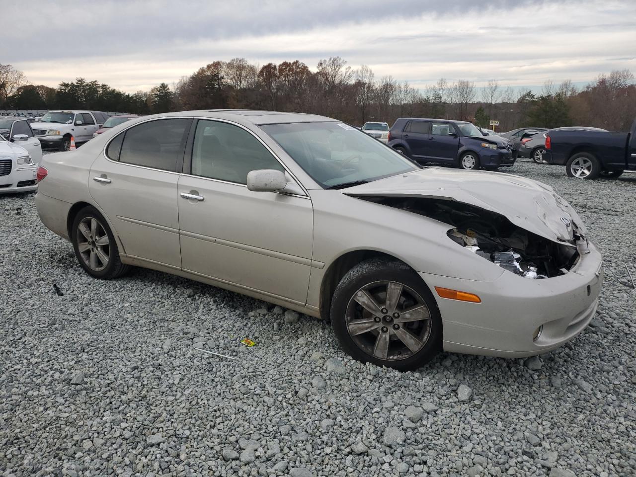 2005 Lexus ES - Image 4