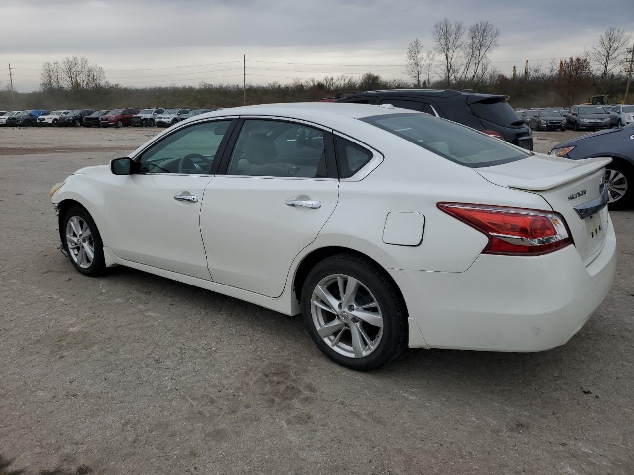 2013 Nissan Altima - Image 2