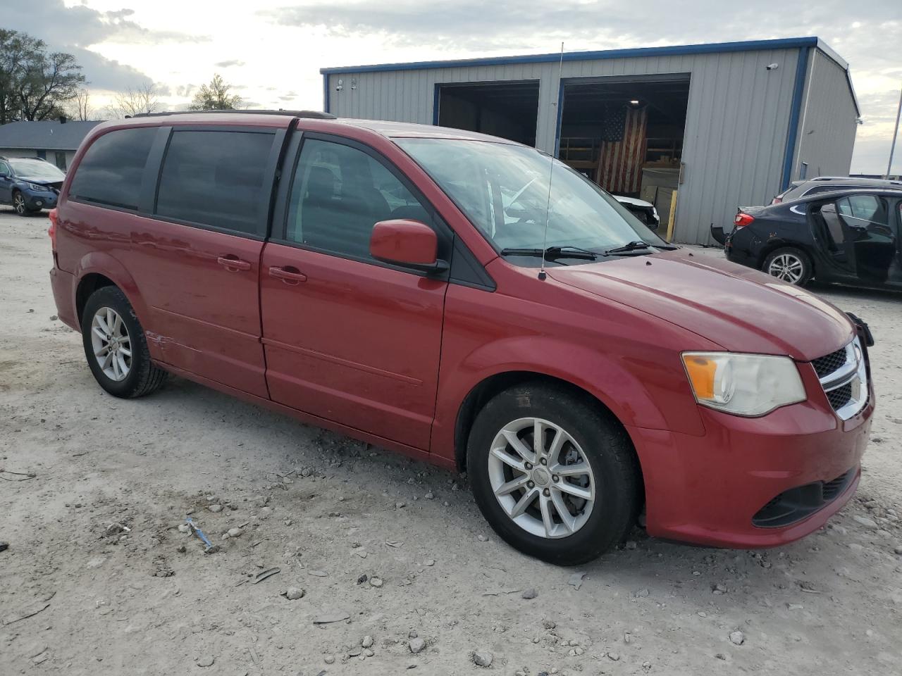 VIN 2C4RDGCG1ER210777 2014 DODGE CARAVAN no.4