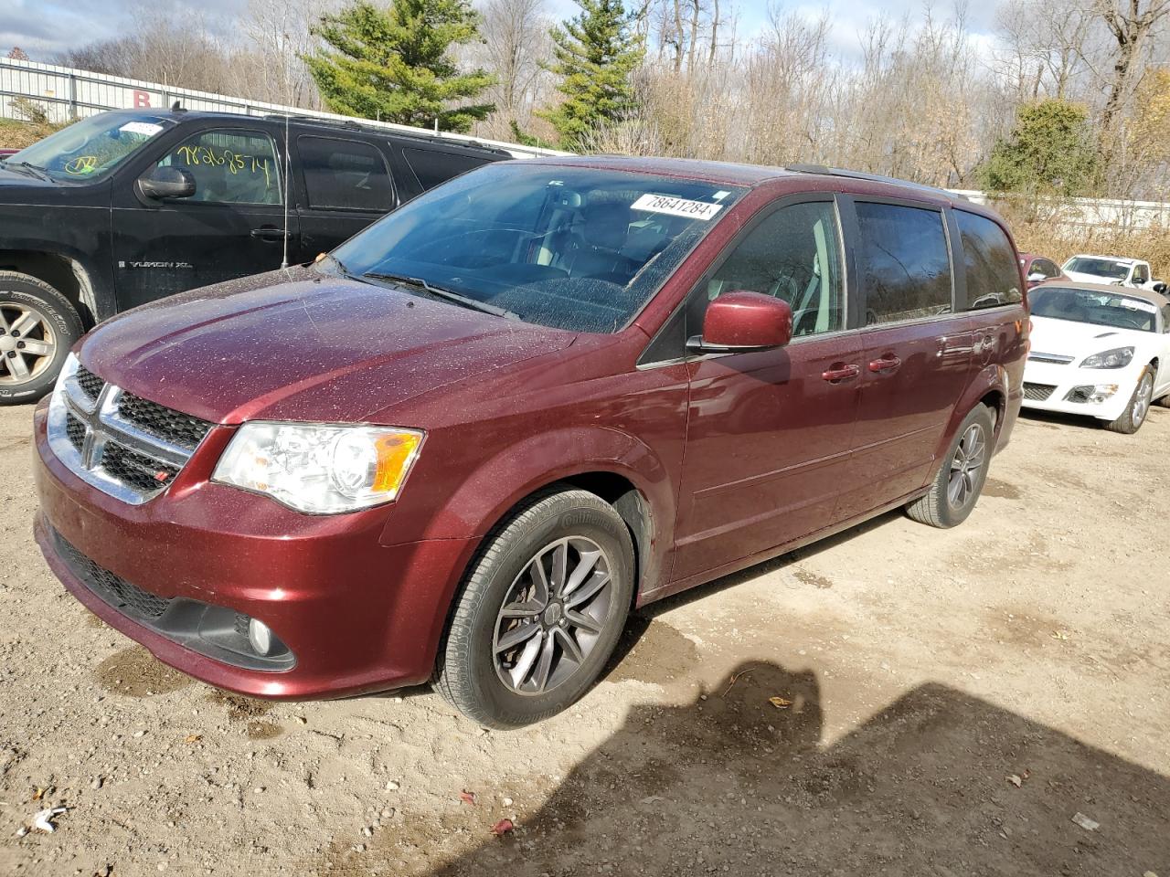 2017 Dodge Caravan - Image 1