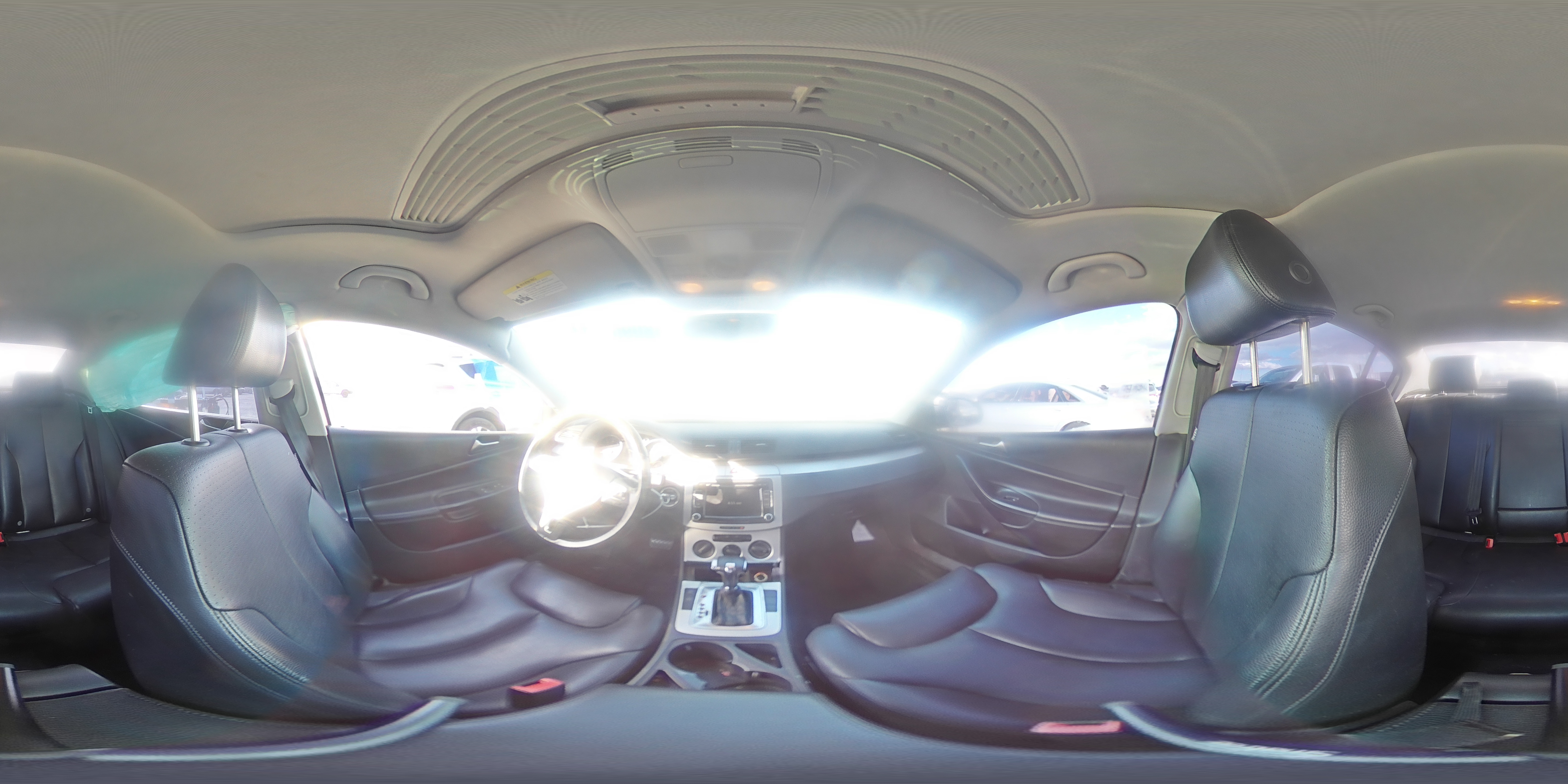 2010 Volkswagen Passat - Image 13