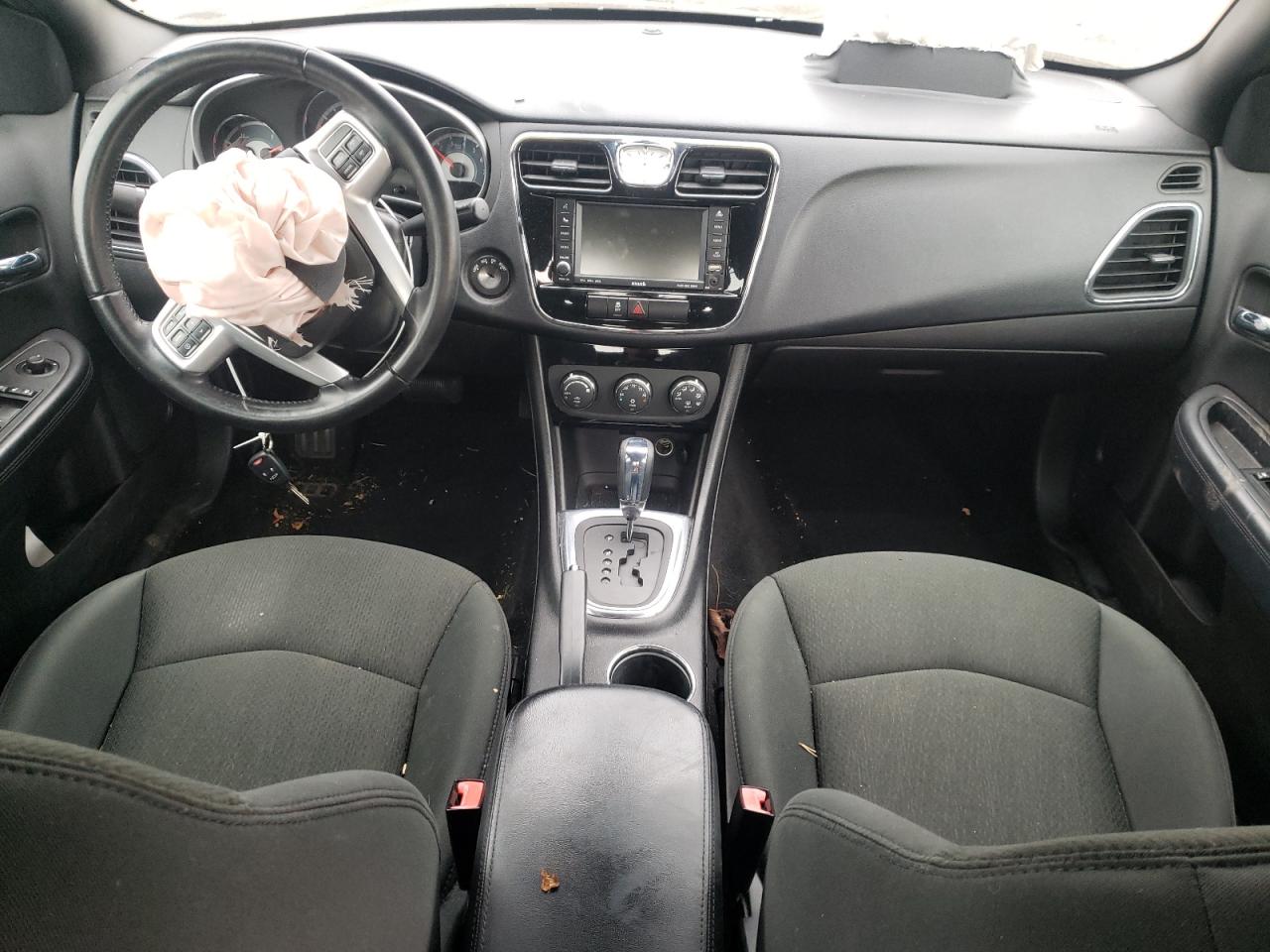 2011 Chrysler 200 Touring VIN: 1C3BC1FB2BN604027 Lot: 82757454