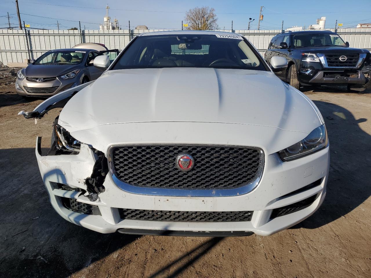 2017 Jaguar XE - Image 5