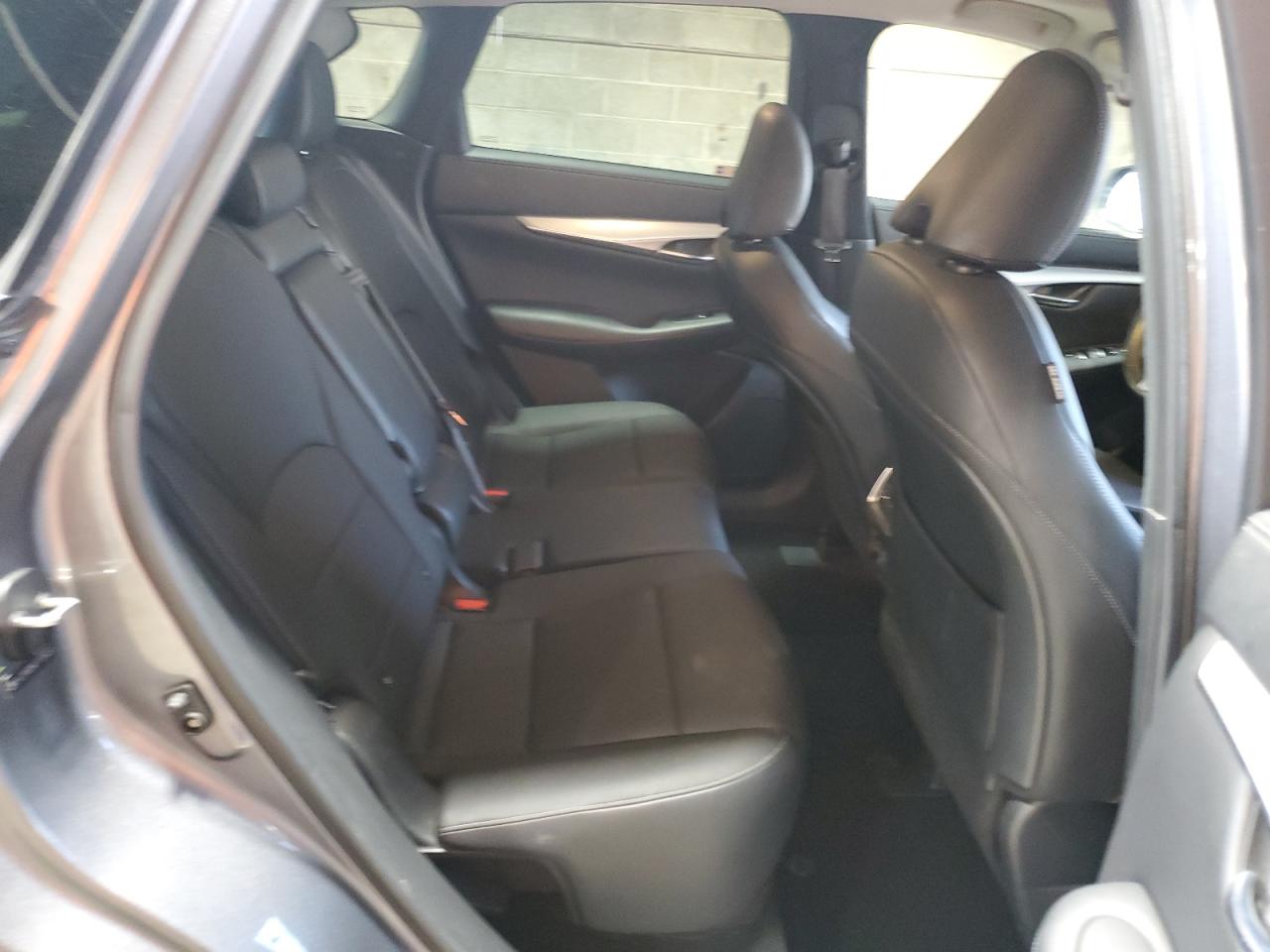 2019 Infiniti QX50 - Image 11
