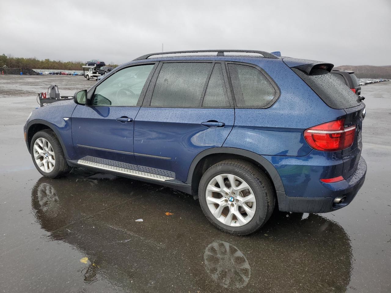 VIN 5UXZV4C52D0B13303 2013 BMW X5 no.2