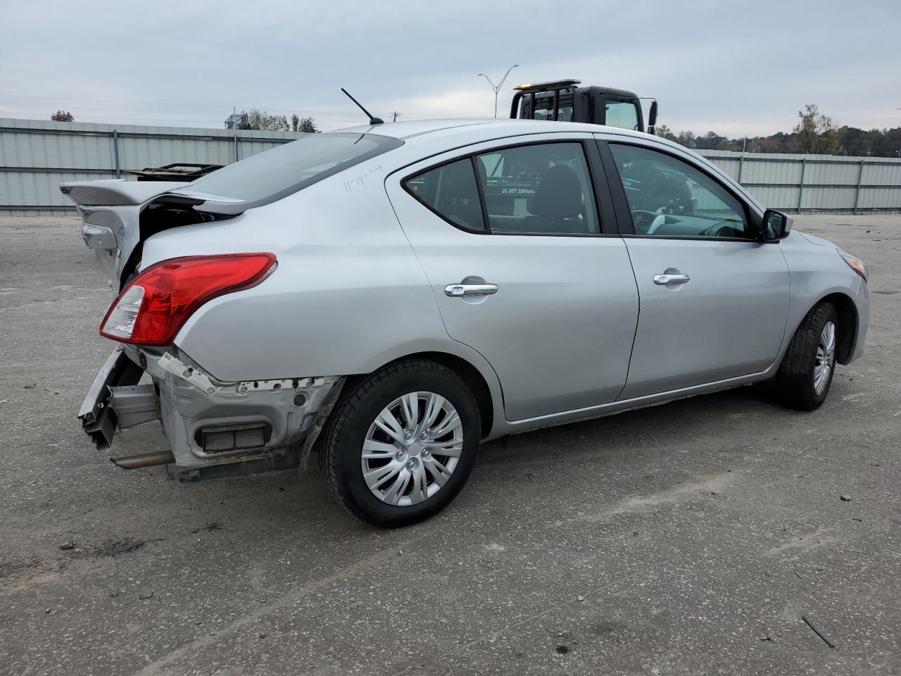 VIN 3N1CN7AP9HL851654 2017 NISSAN VERSA no.3