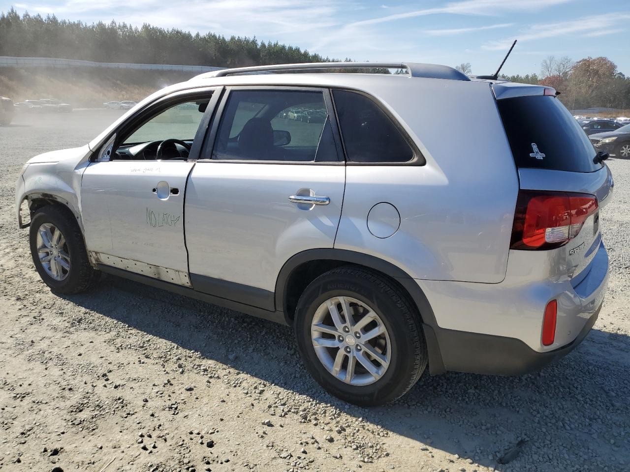 2014 Kia Sorento - Image 2