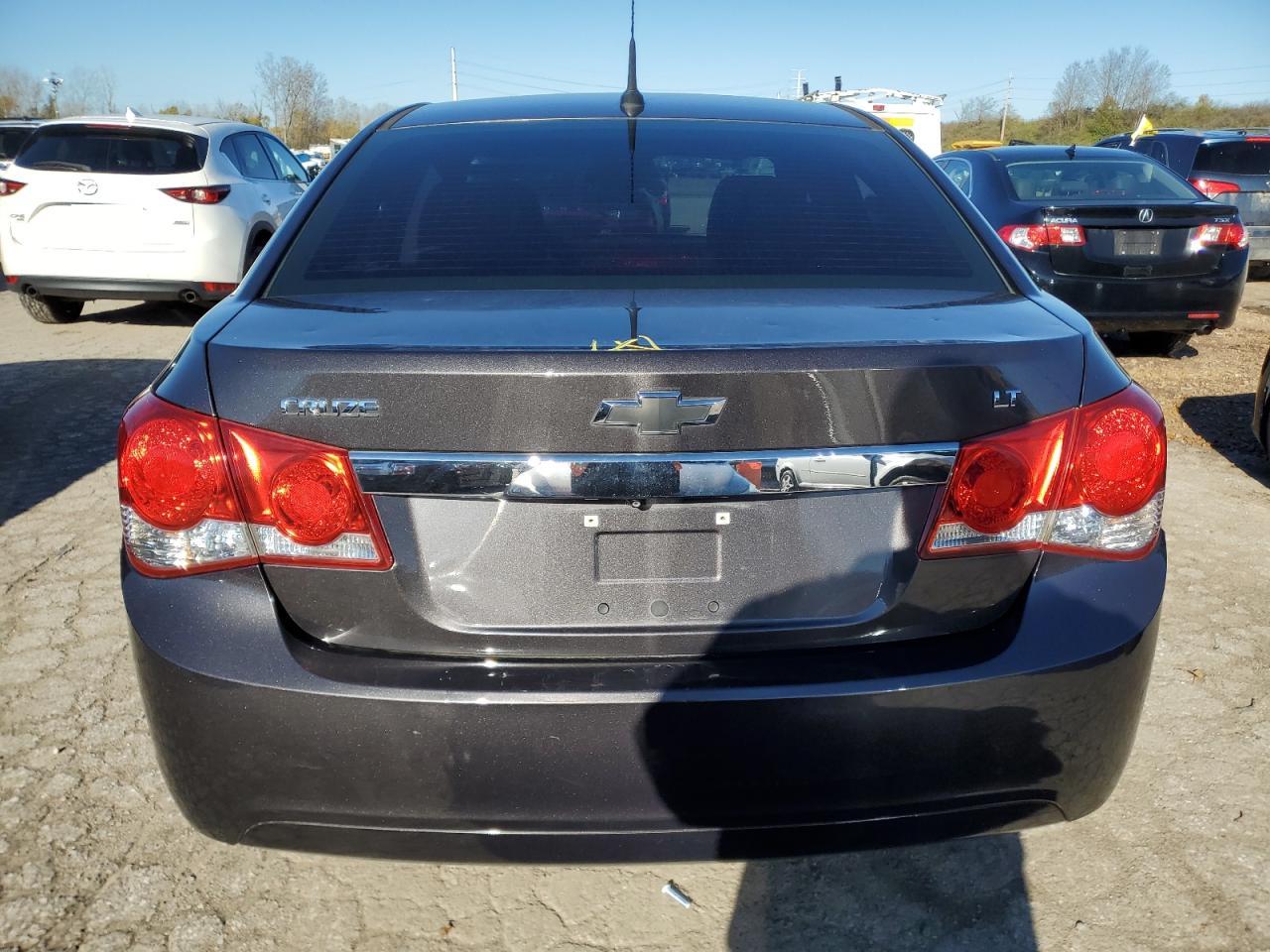 2014 Chevrolet Cruze - Image 6