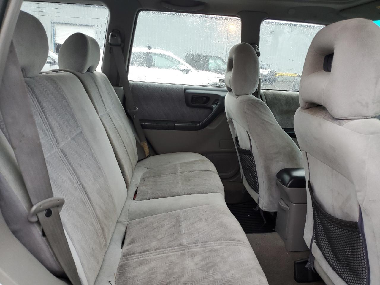 2002 Subaru Forester - Image 10