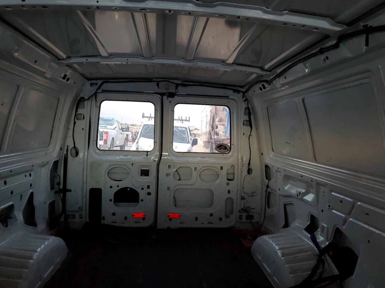 1FTNE1EW9CDA85301 2012 Ford Econoline E150 Van