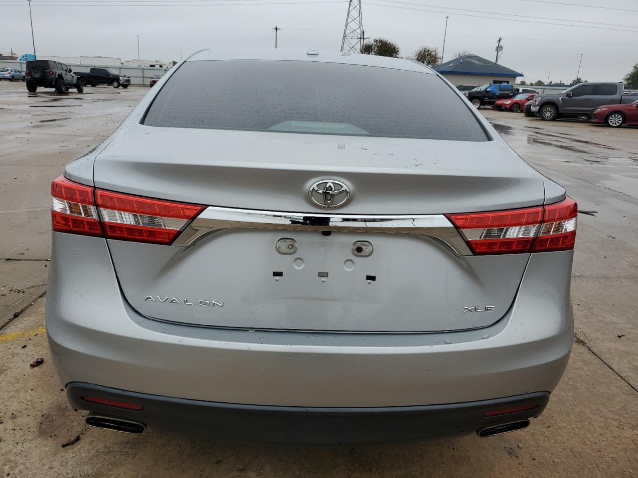 2015 Toyota Avalon - Image 6
