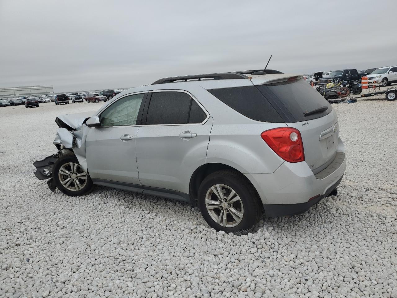 2015 Chevrolet Equinox - Image 2