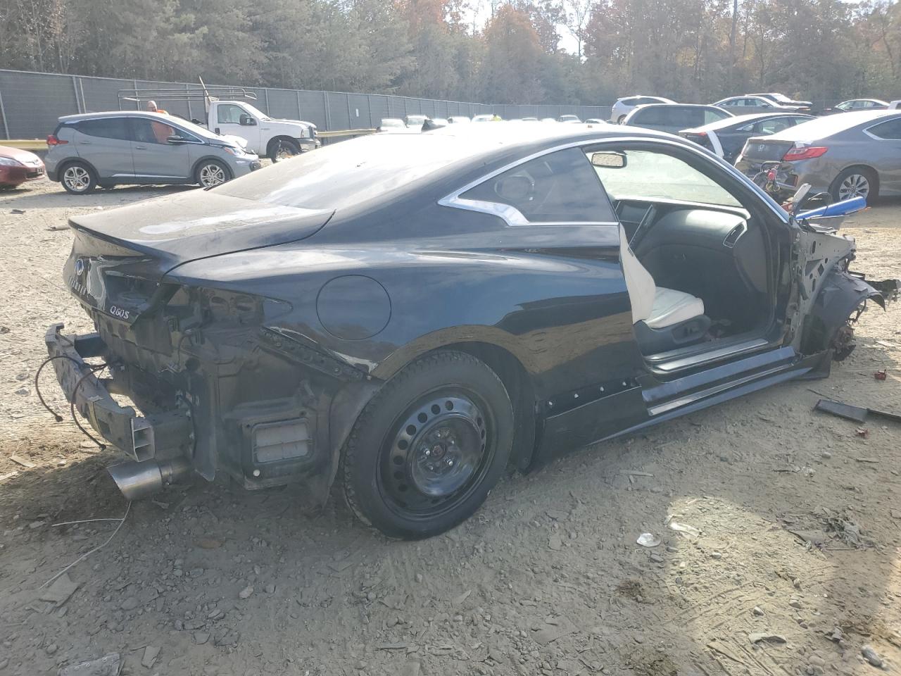 2017 Infiniti Q60 - Image 3
