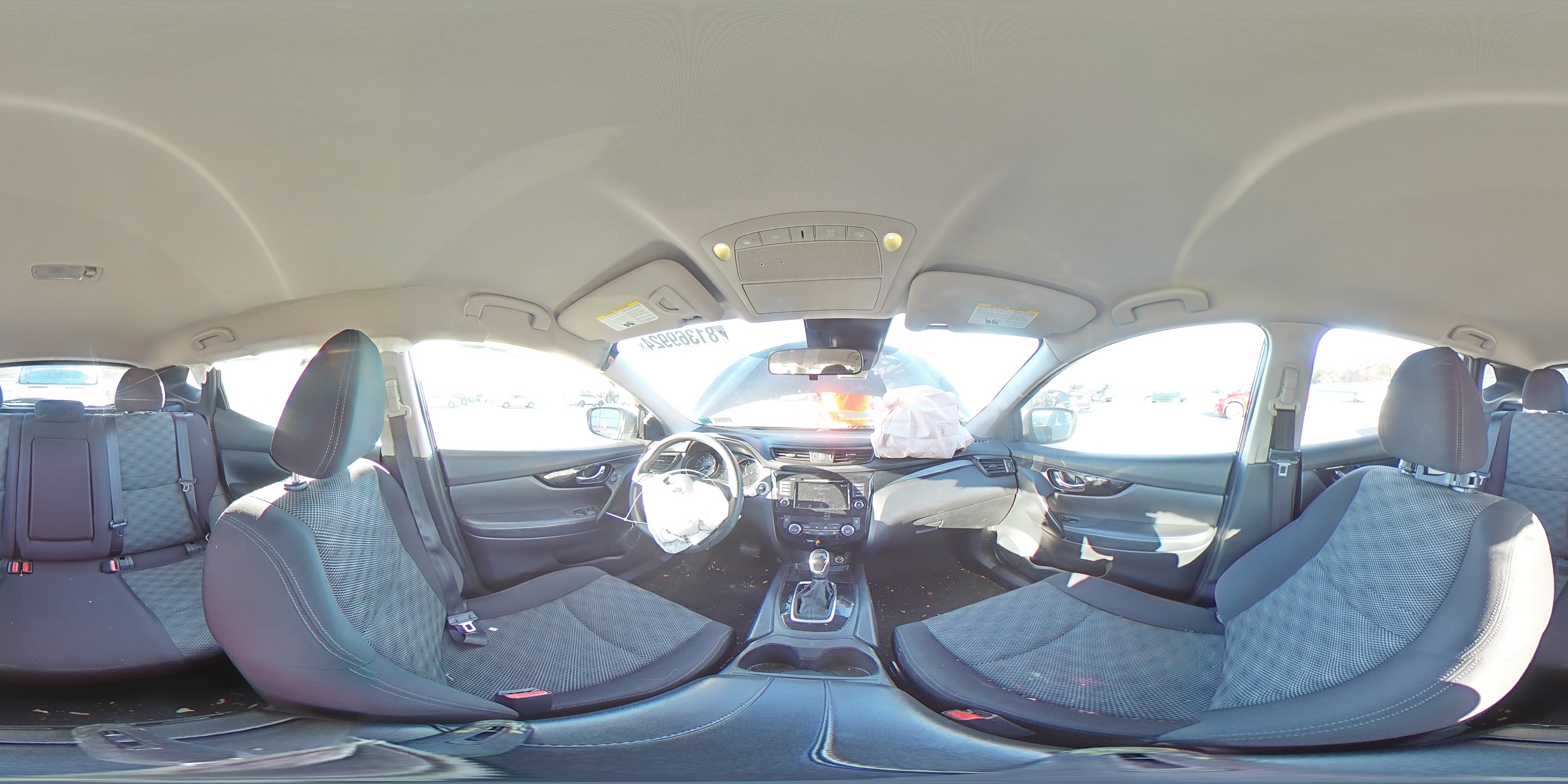2019 Nissan Rogue - Image 14