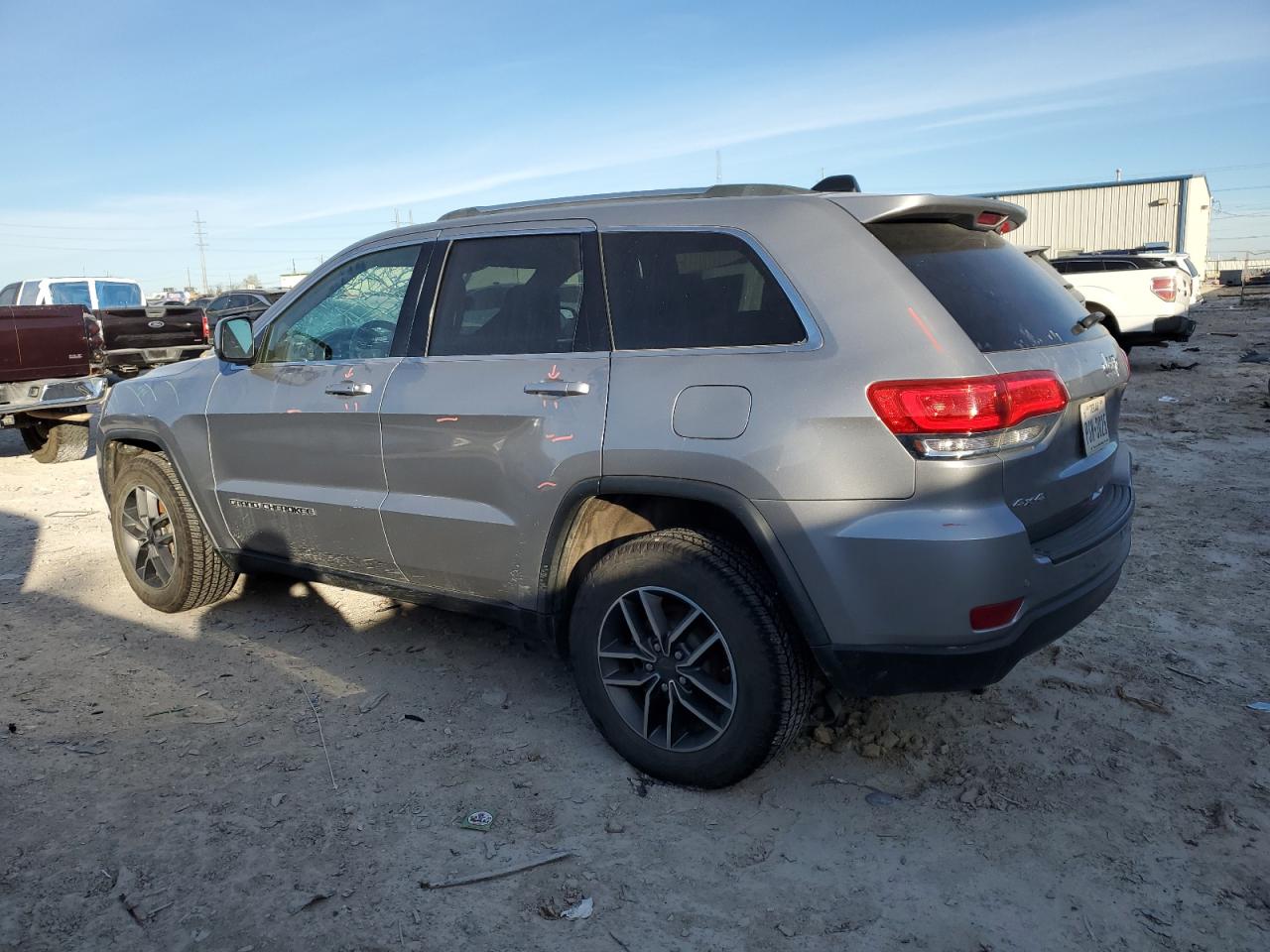 2019 Jeep Grand Cherokee - Image 2