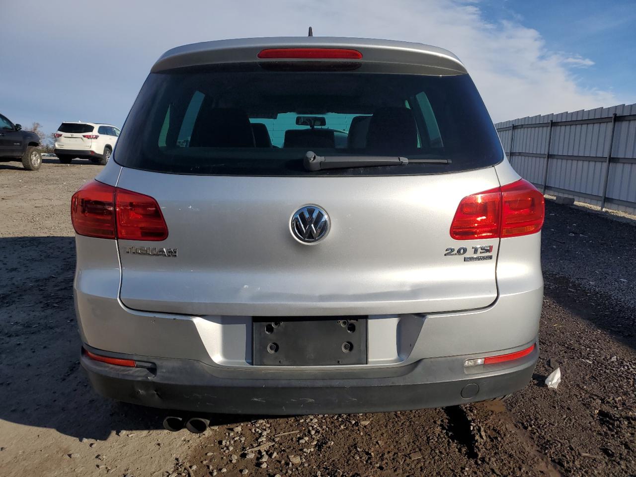 2015 Volkswagen Tiguan S VIN: WVGBV7AX9FW506054 Lot: 81879144