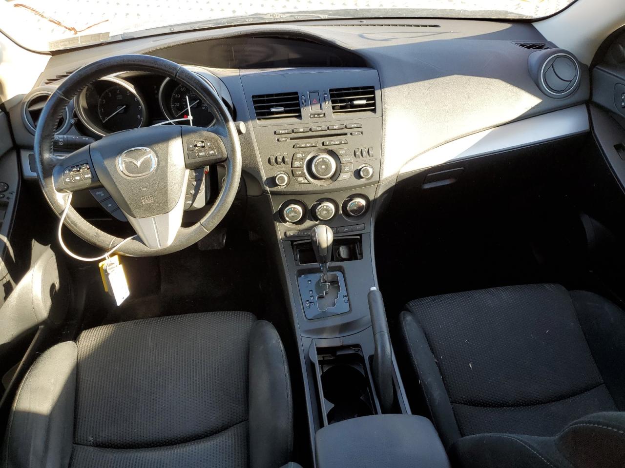 2012 Mazda 3 - Image 8