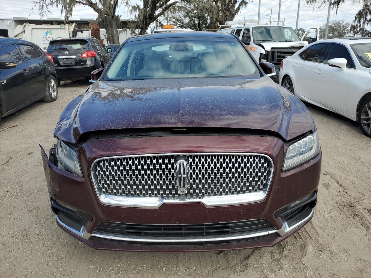 2017 Lincoln Continental - Image 5
