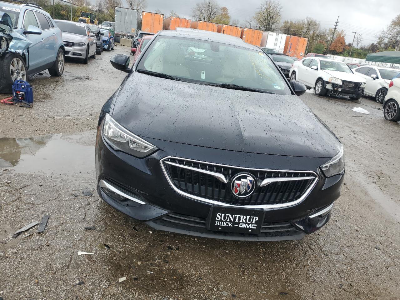 2018 Buick Regal - Image 5