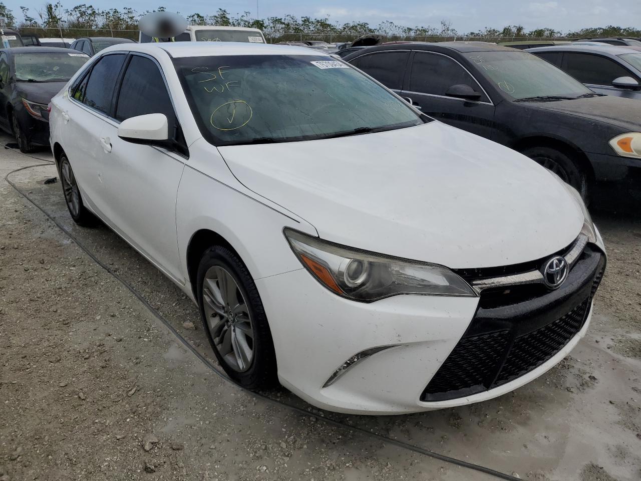 VIN 4T1BF1FK2GU136263 2016 TOYOTA CAMRY no.4