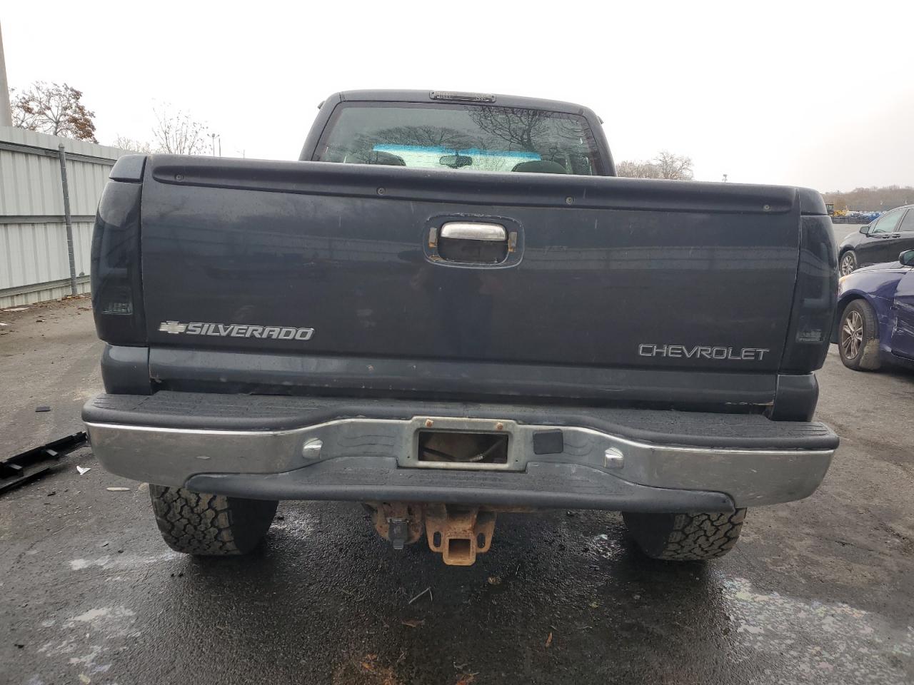 2003 Chevrolet Silverado - Image 6