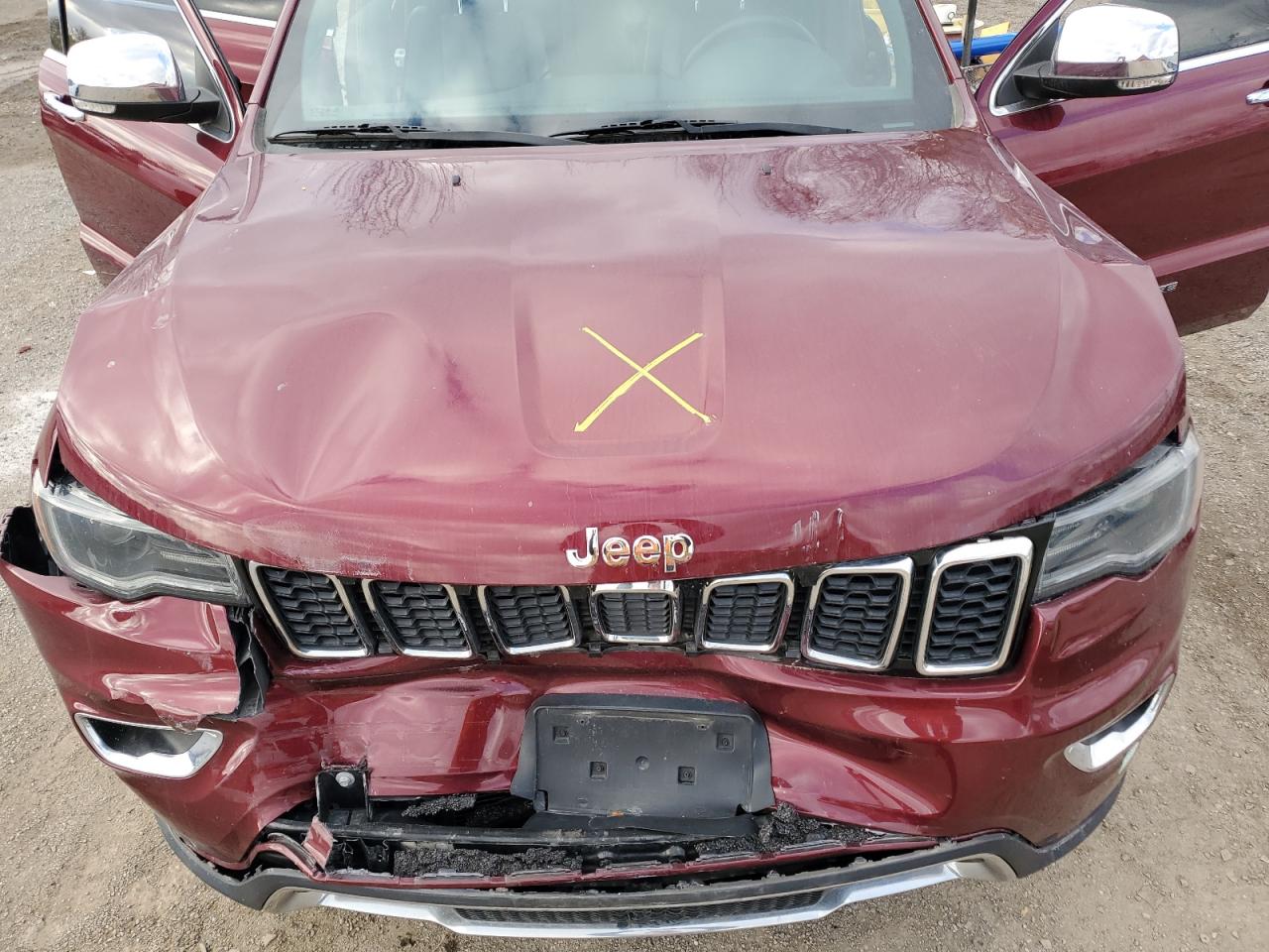 2018 Jeep Grand Cherokee - Image 12