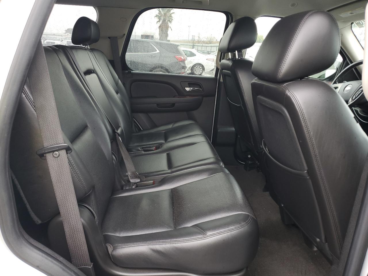 2010 Chevrolet Tahoe - Image 10
