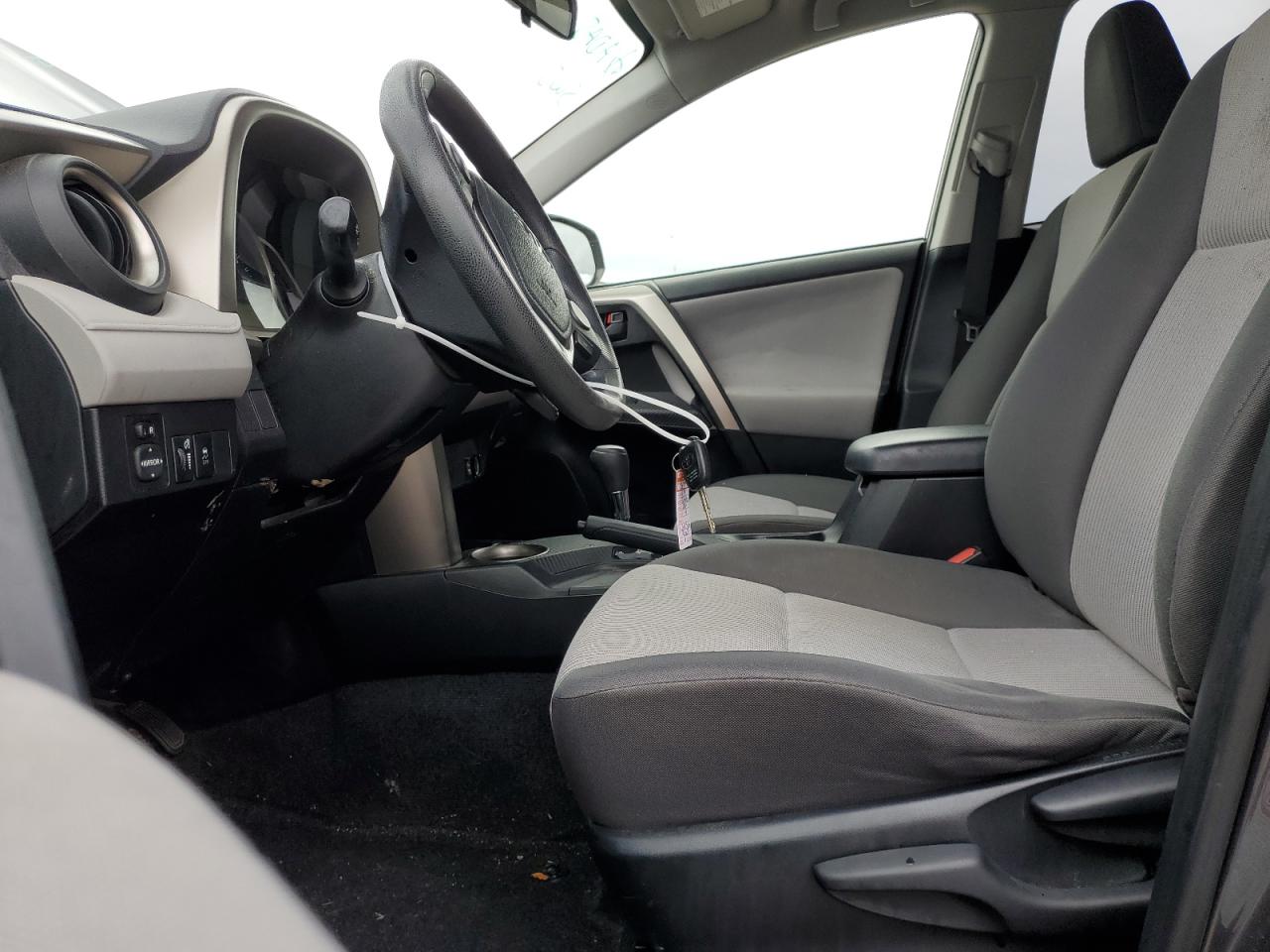 2014 Toyota RAV 4 - Image 7