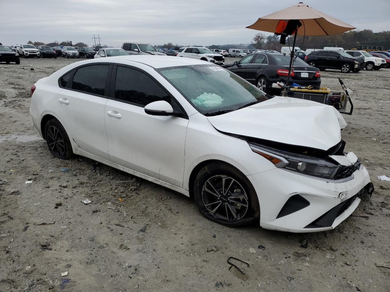 2024 Kia Forte - Image 4