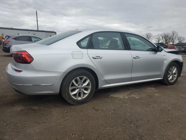  VOLKSWAGEN PASSAT 2018 Silver