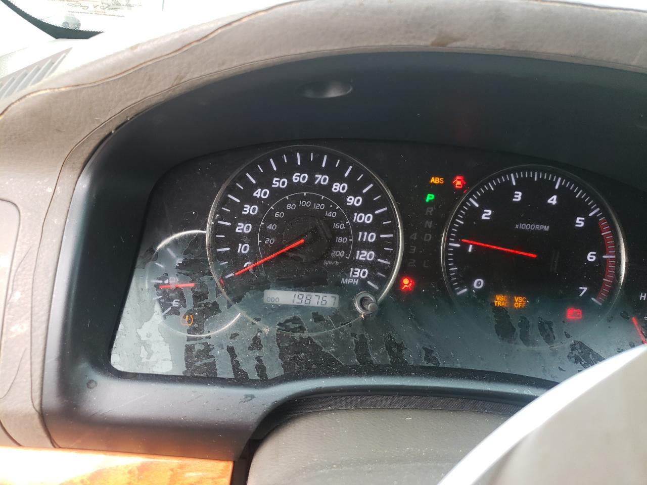2004 Lexus GX - Image 9