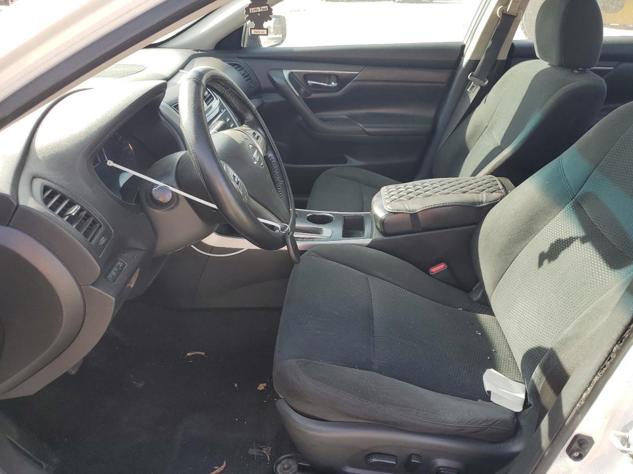2015 Nissan Altima - Image 7