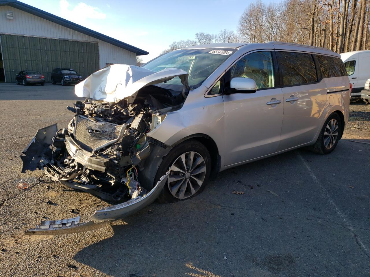 2016 Kia Sedona - Image 1