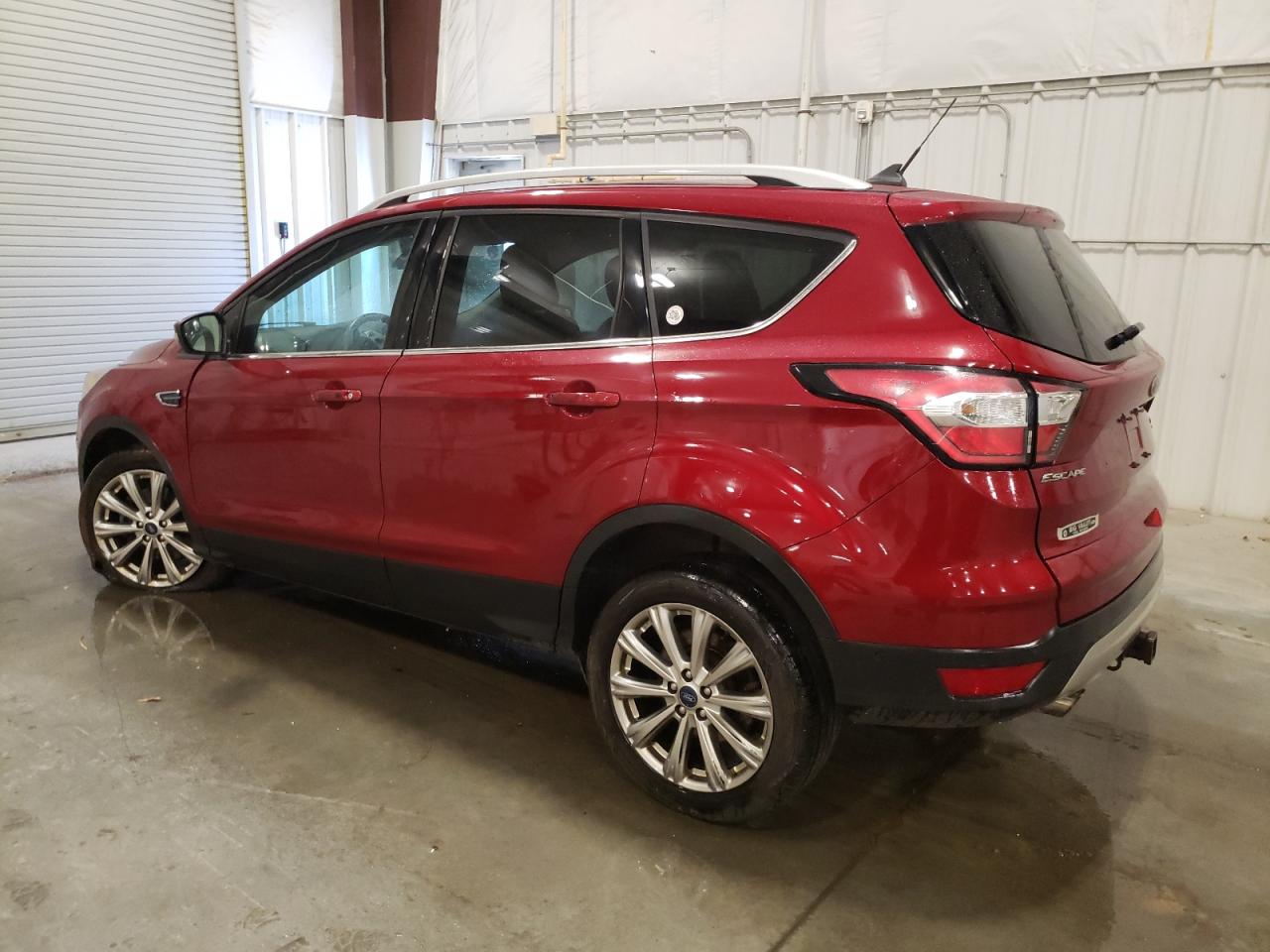 VIN 1FMCU9J98JUD42028 2018 FORD ESCAPE no.2