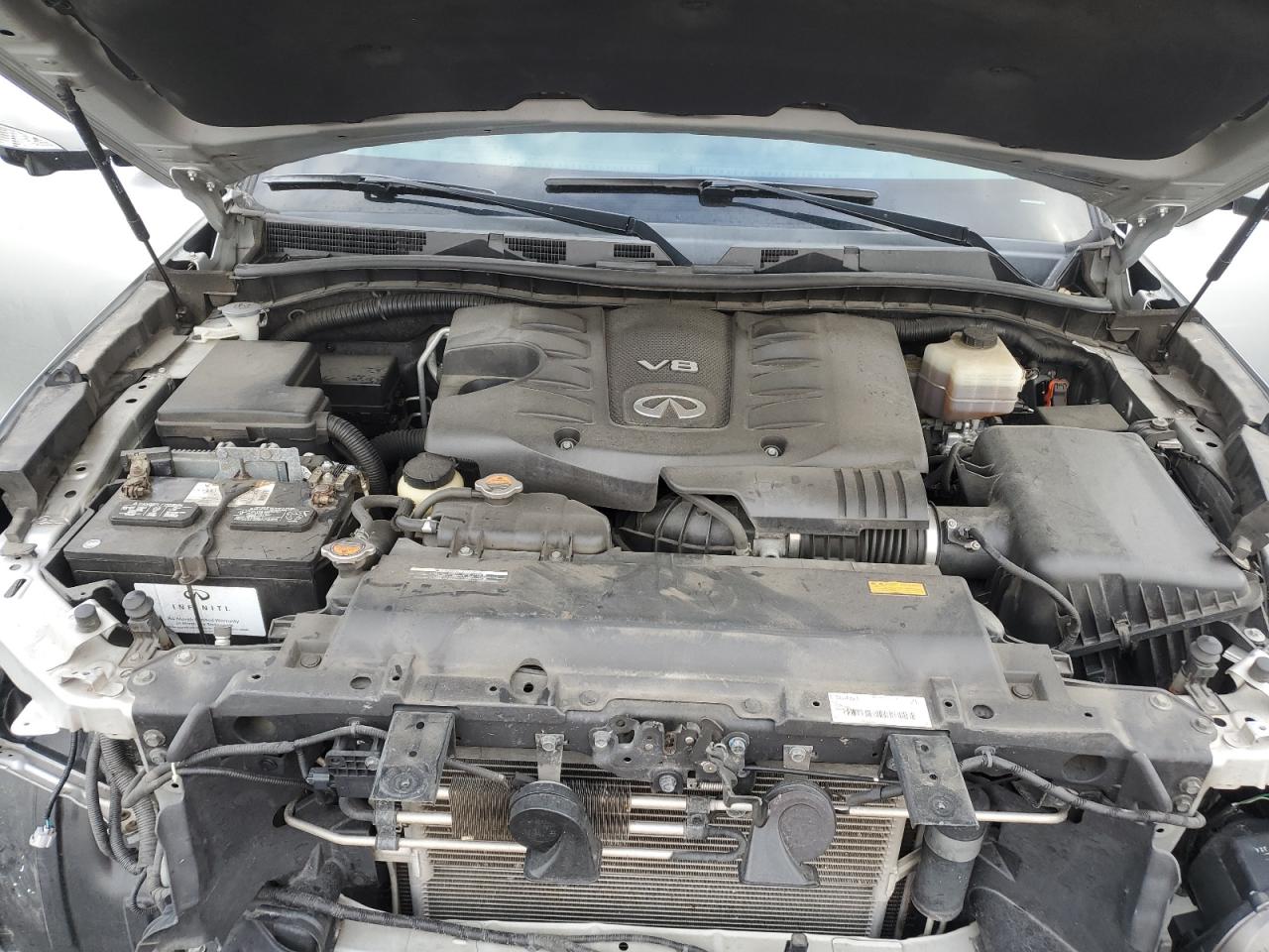 2013 Infiniti QX56 - Image 12