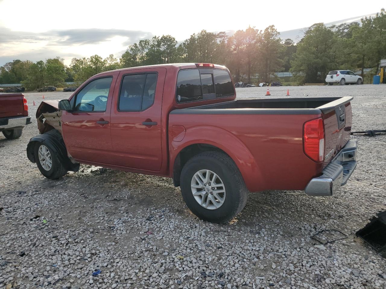 2018 Nissan Navara (Frontier) - Image 2