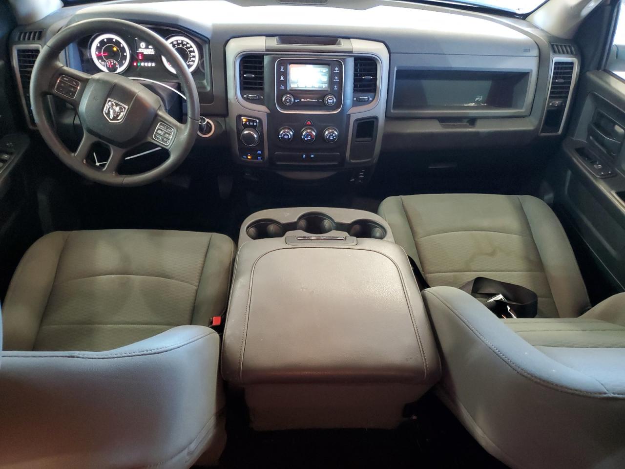 2016 RAM 1500 - Image 8
