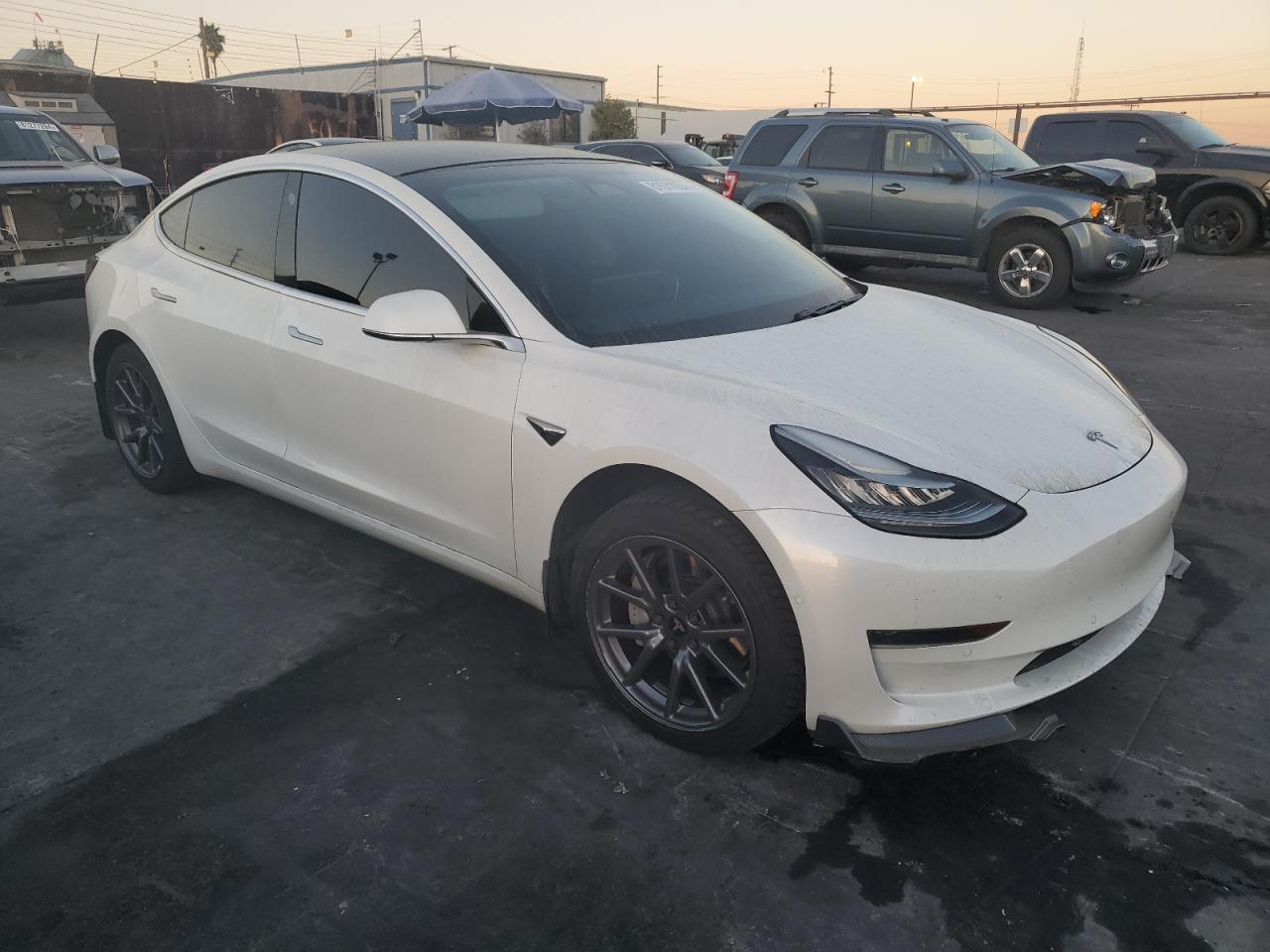 VIN 5YJ3E1EA2KF425200 2019 TESLA MODEL 3 no.4