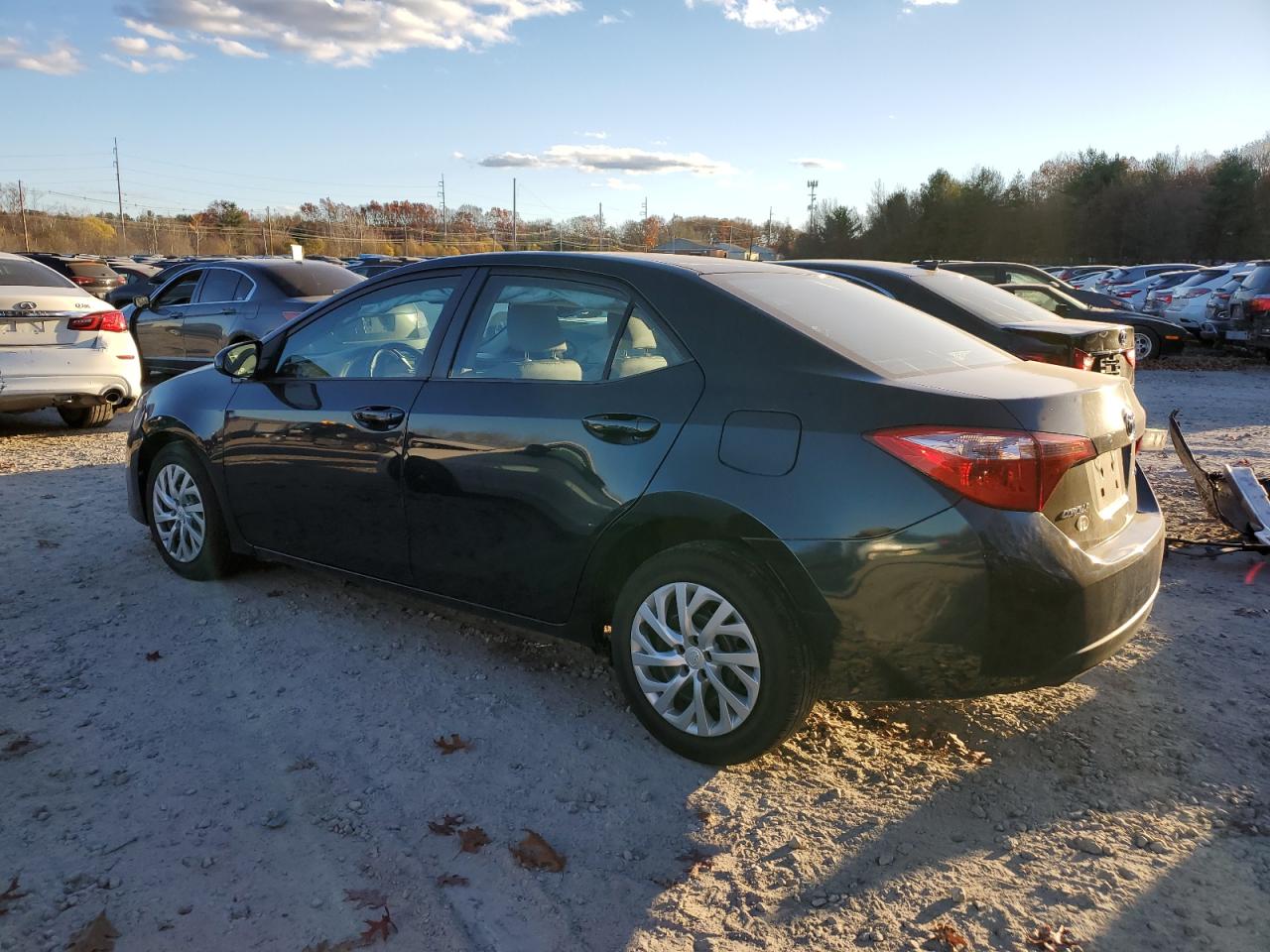 VIN 2T1BURHEXJC084479 2018 TOYOTA COROLLA no.2